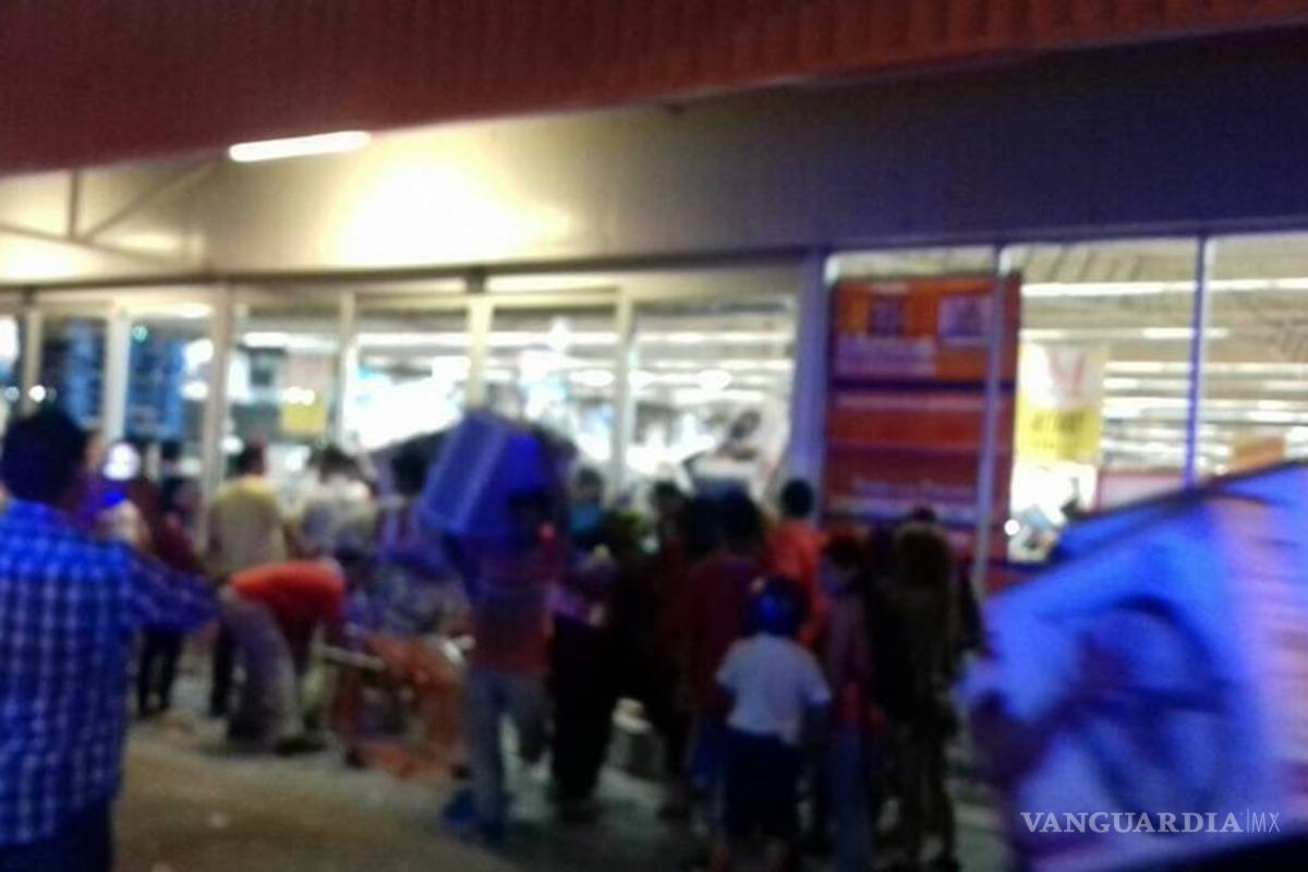 $!Saqueos en Veracruz tras protestas por el gasolinazo (Fotos)