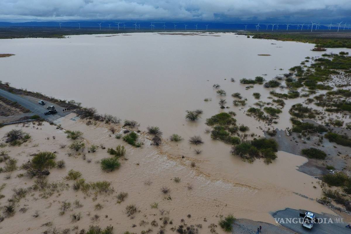 Se desborda la presa 'El Tulillo' en zona sureste de Coahuila
