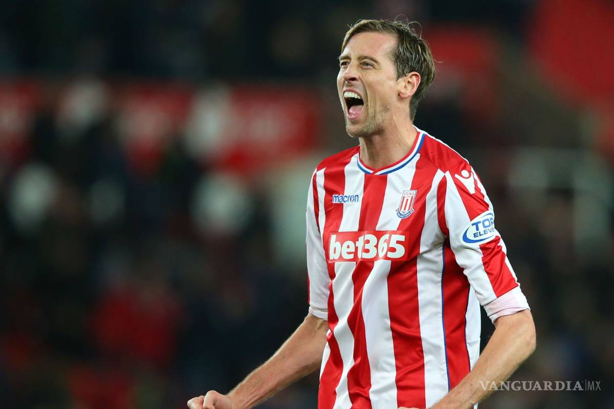 Peter Crouch anuncia su retiro del futbol
