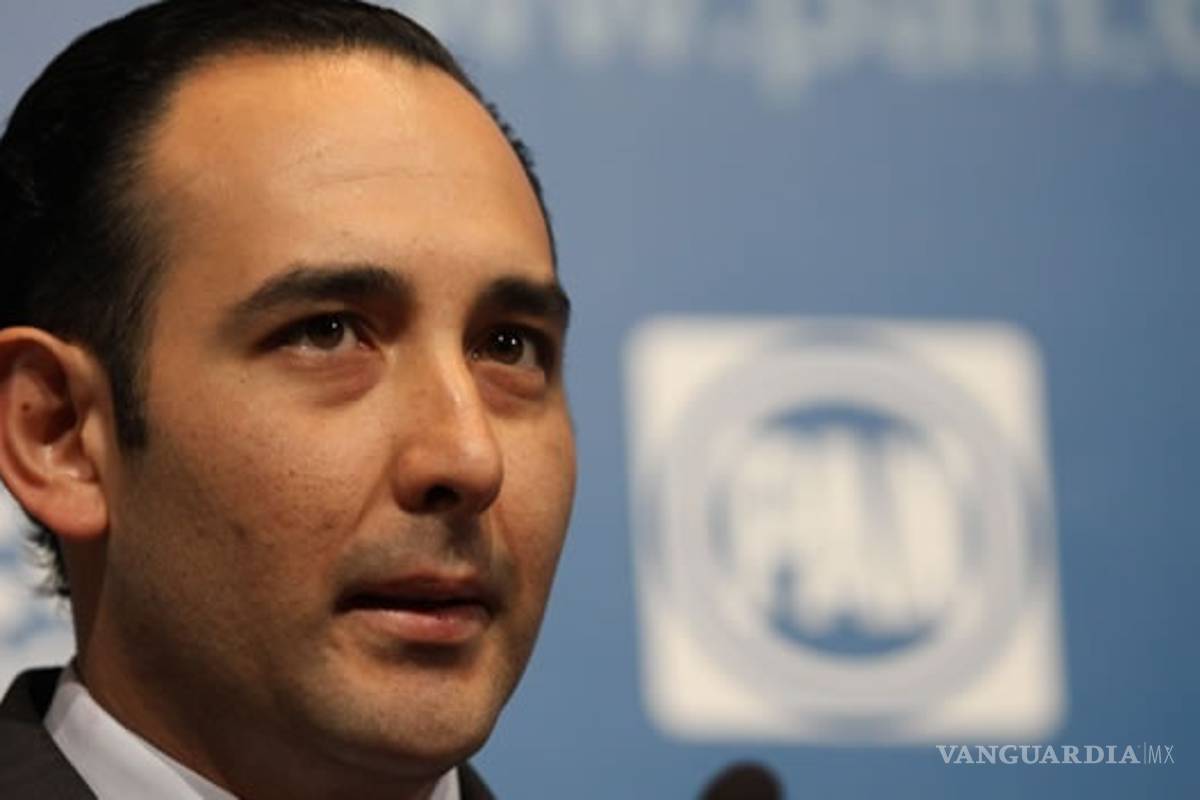 AMLO no es un peligro, dice Gil Zuarth en su adiós al Senado