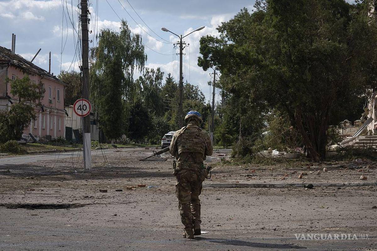 Zelenski afirma que Ucrania controla casi 100 poblaciones en Rusia, tras incursión en Kursk