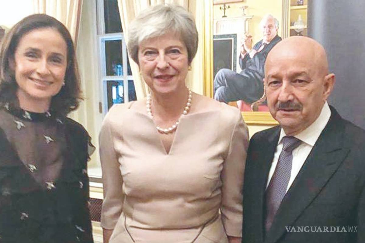 Tiene Carlos Salinas de Gortari reunión fifí con Theresa May en Londres