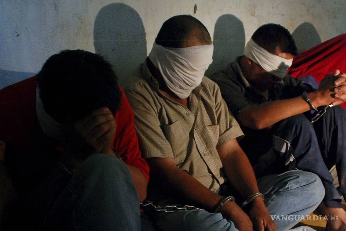 Sentencian a 70 años de prisión a 6 secuestradores de migrantes en Coahuila