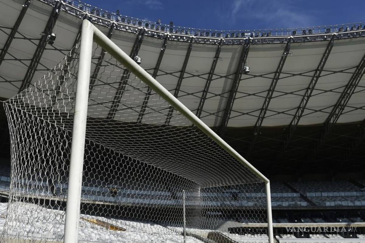 Captan a pareja teniendo sexo en el estadio del Santos