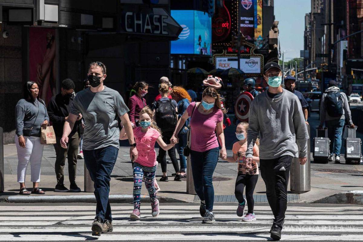 Nueva York declara estado de emergencia por variante ómicron