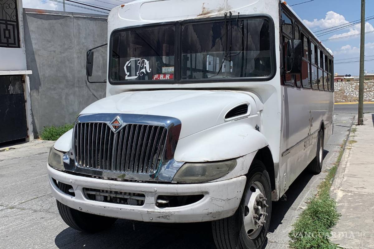 Se lleva cumbiero a abuelitas al pavimento, en Saltillo