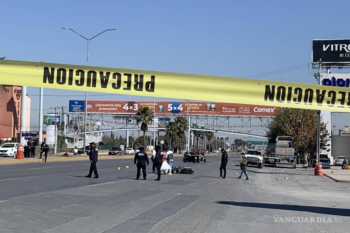 Muere motociclista arrollado por trailero en bulevar de Saltillo