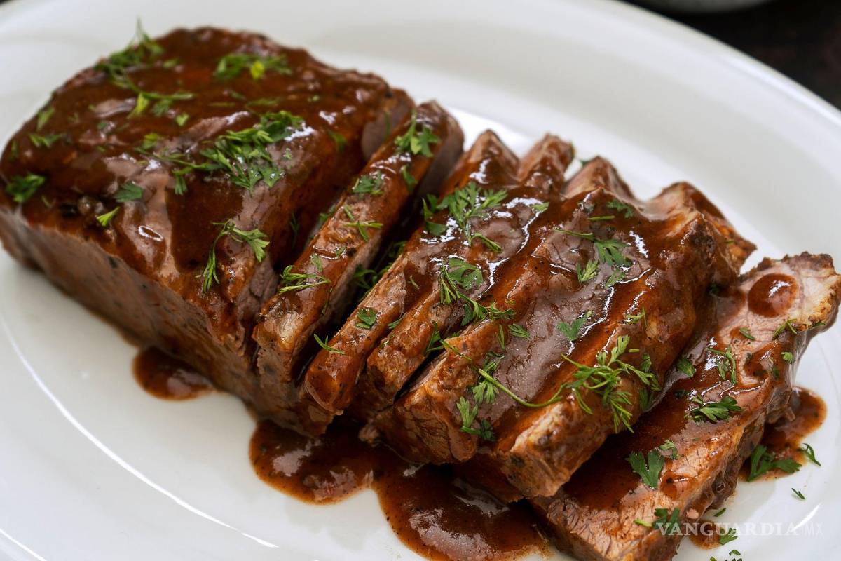 Brisket desplaza al pavo en la cena navideña y se convierte en el favorito de los saltillenses