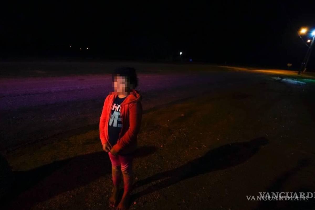 Rescatan a madre e hija salvadoreñas abandonadas por traficantes en Piedras Negras