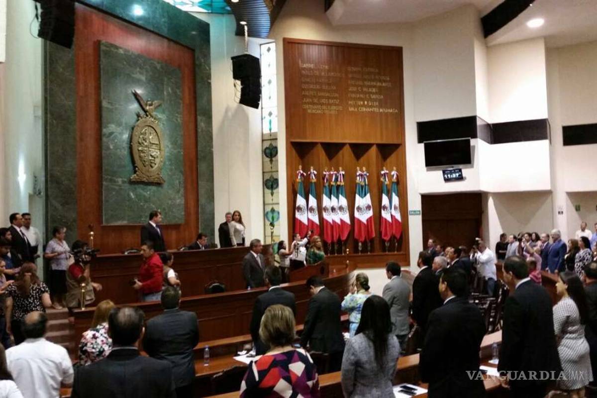 Diputados del PRI rechazan cobrar primera quincena en Sinaloa