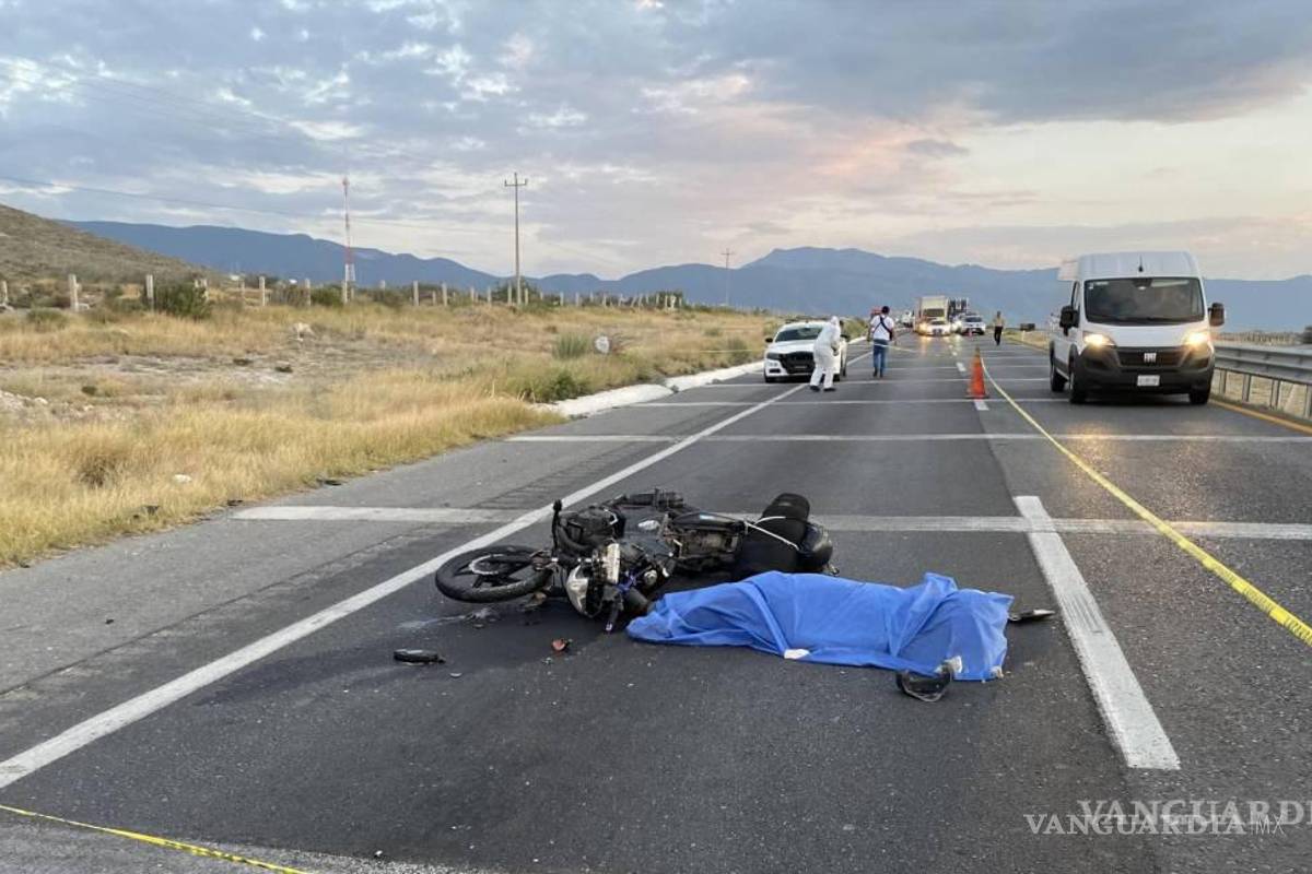 $!Un motociclista de 33 años murió tras chocar por alcance contra un tráiler.