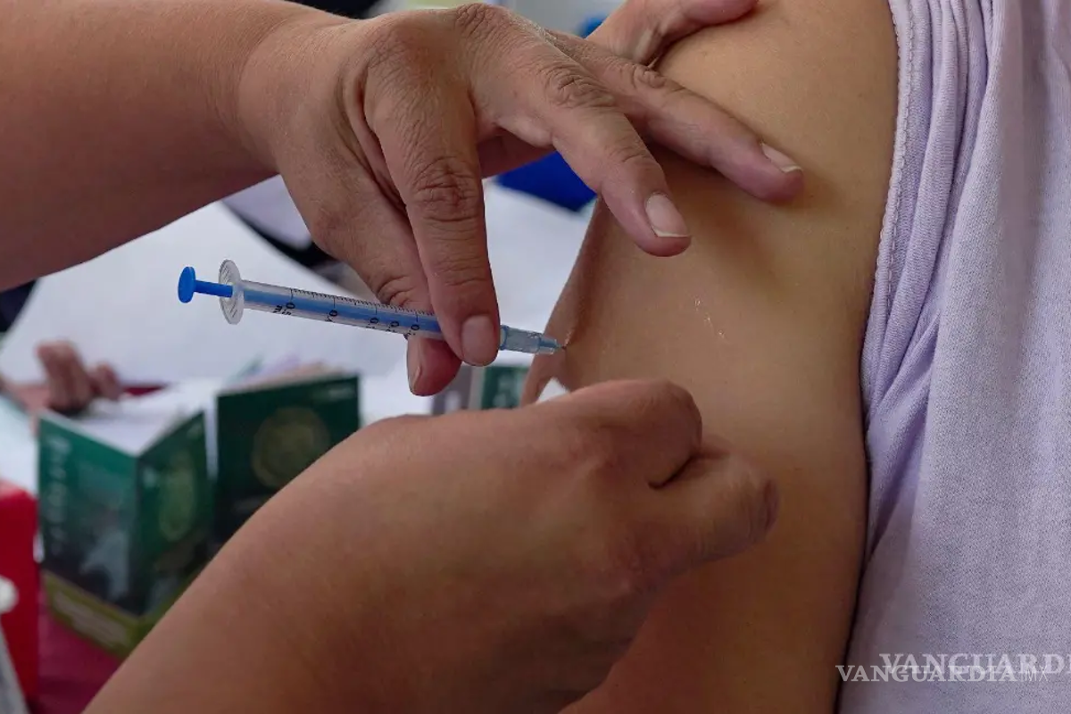 Refuerzan vacunación y medidas preventivas contra sarampión, dengue e influenza en Saltillo