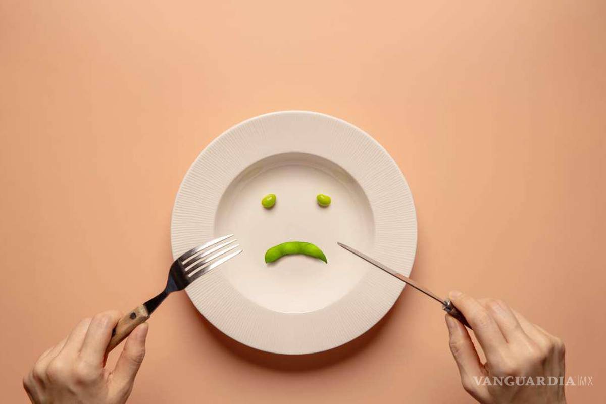 Influencer asocia trastornos alimenticios con Satanás; usuarios señalan ‘desinformación’