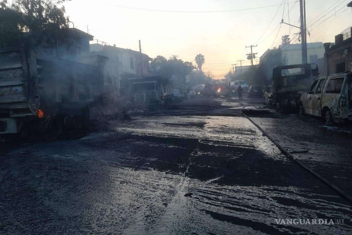 Trasvase de diésel en taller mecánico causa incendio de grandes proporciones en NL