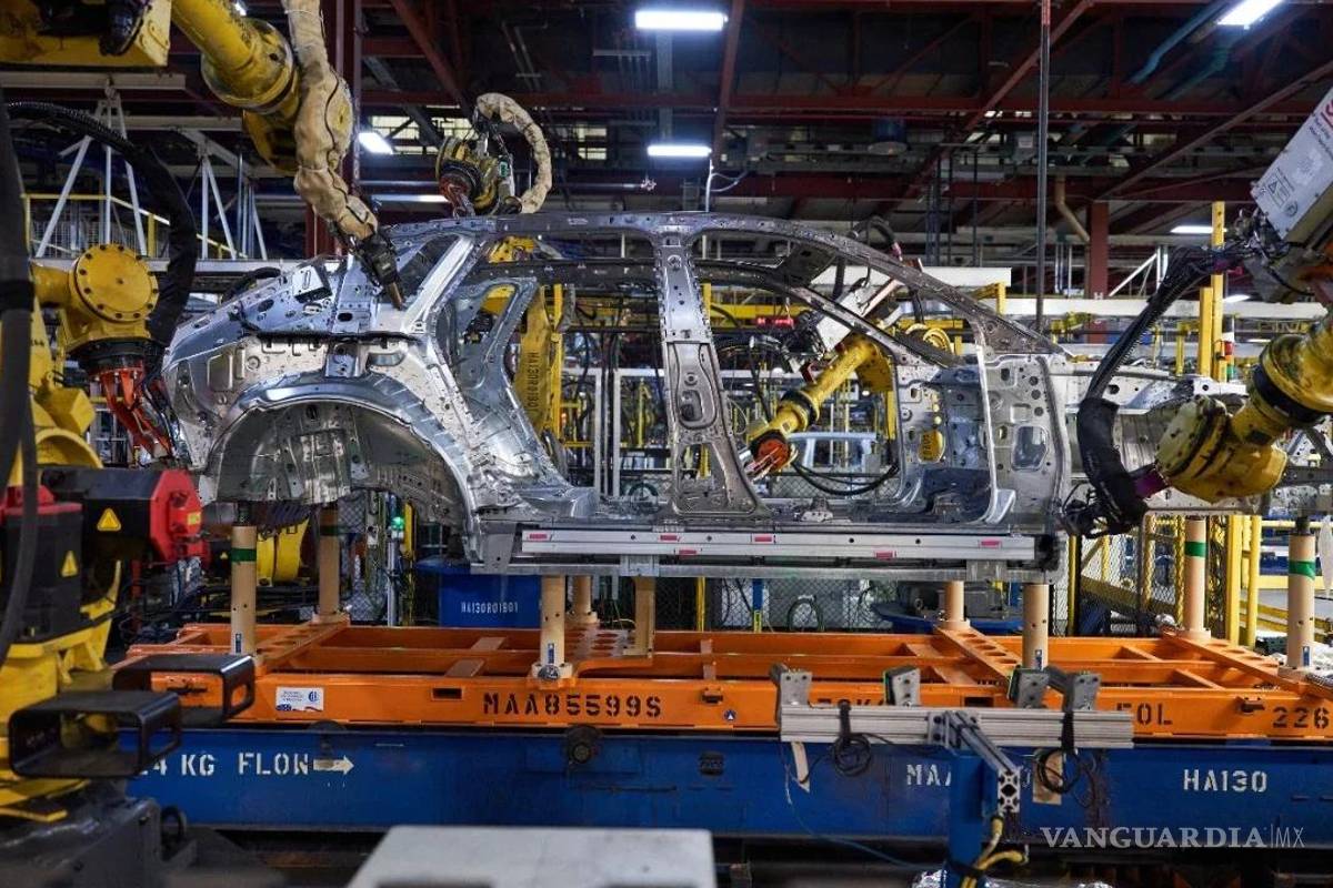 Acelera 34% producción de vehículos eléctricos; destaca modelo coahuilense