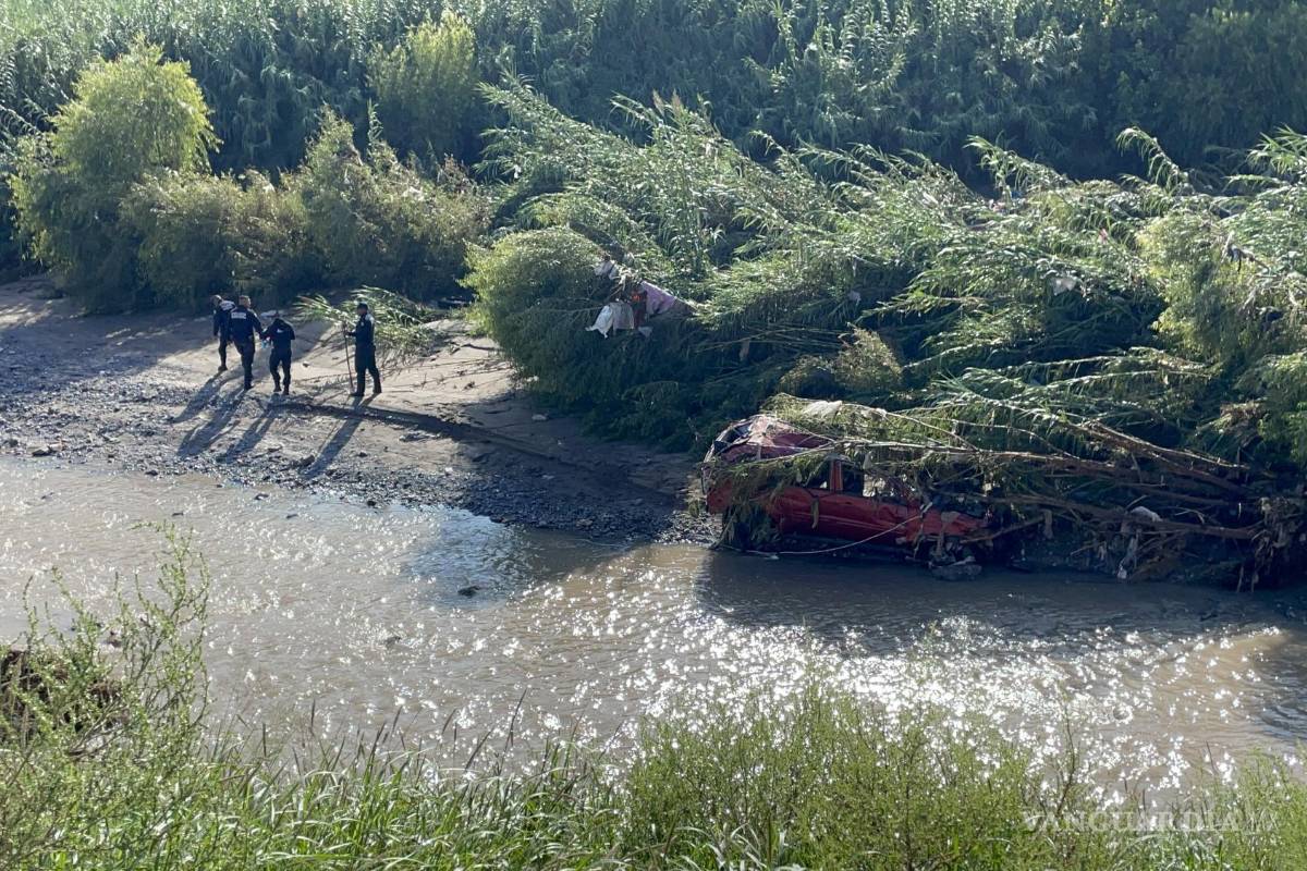 Localizan camioneta que se llevó el agua en Ramos Arizpe; continúan desaparecidos sus 3 tripulantes