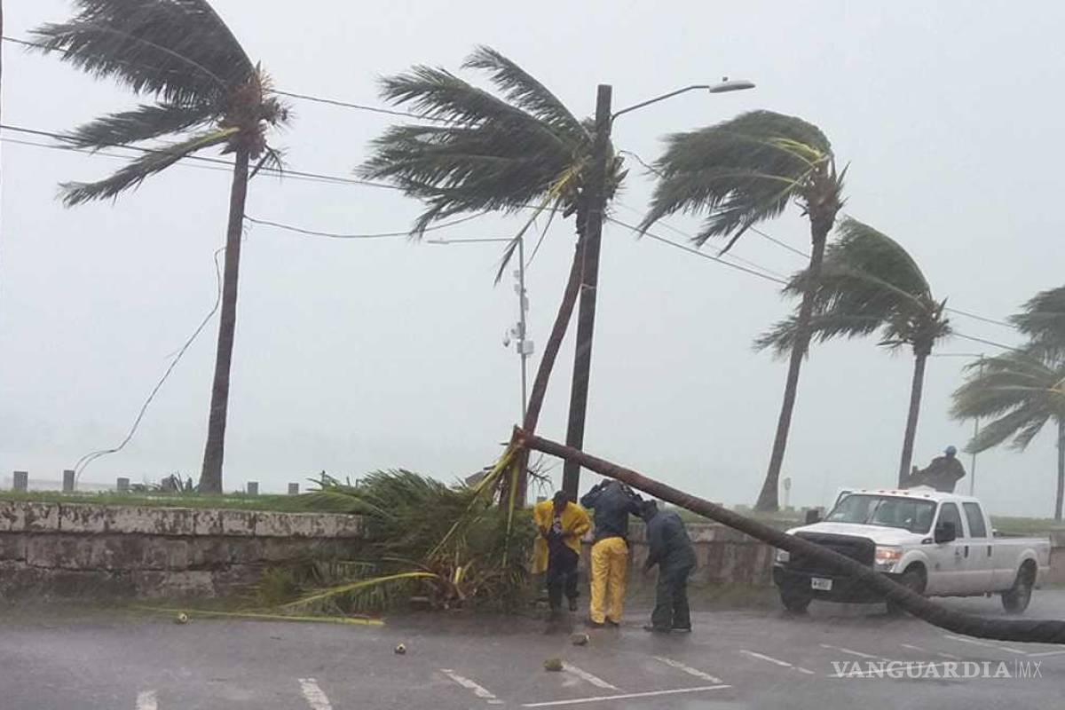 Más de 800 muertos en Haití tras el paso del huracán Matthew; Florida sigue en peligro