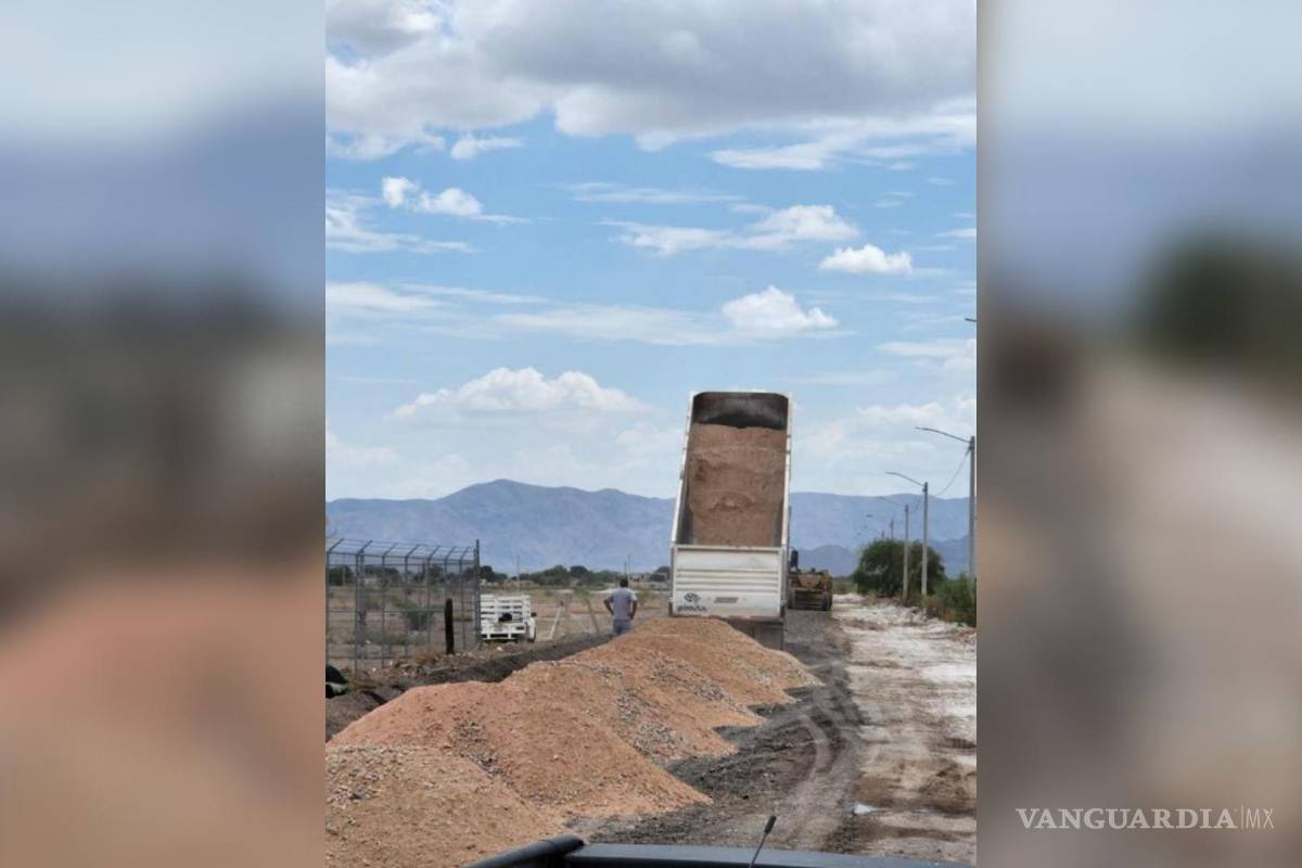 Desarrollan acciones de drenaje y pavimentación en ejidos de Torreón