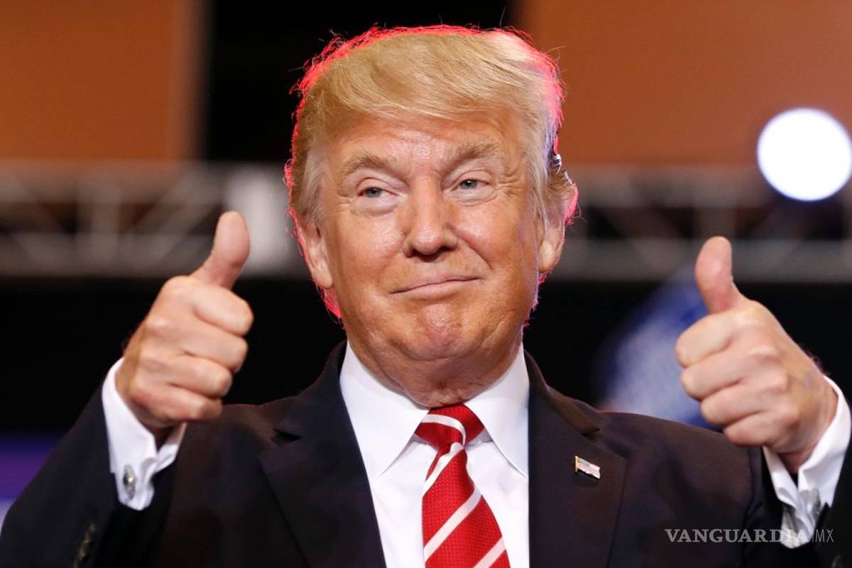 México debe parar flujo de migrantes y drogas, como señal de buena fe: Donald Trump