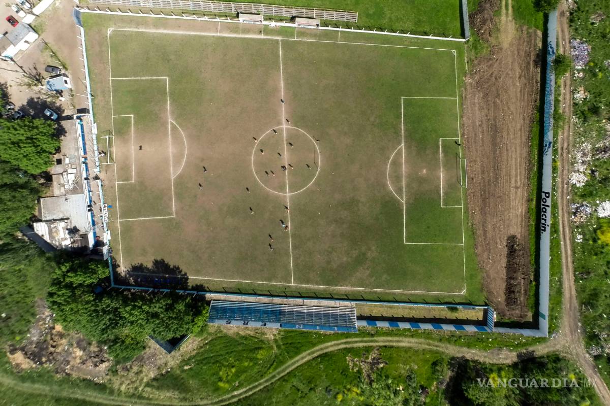 Equipo argentino jugó 30 años con cancha torcida