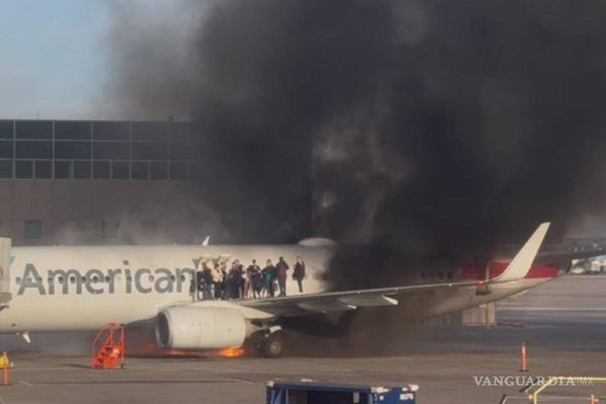 Avión de American Airlines se incendia en el aeropuerto de Denver; pasajeros son desalojados