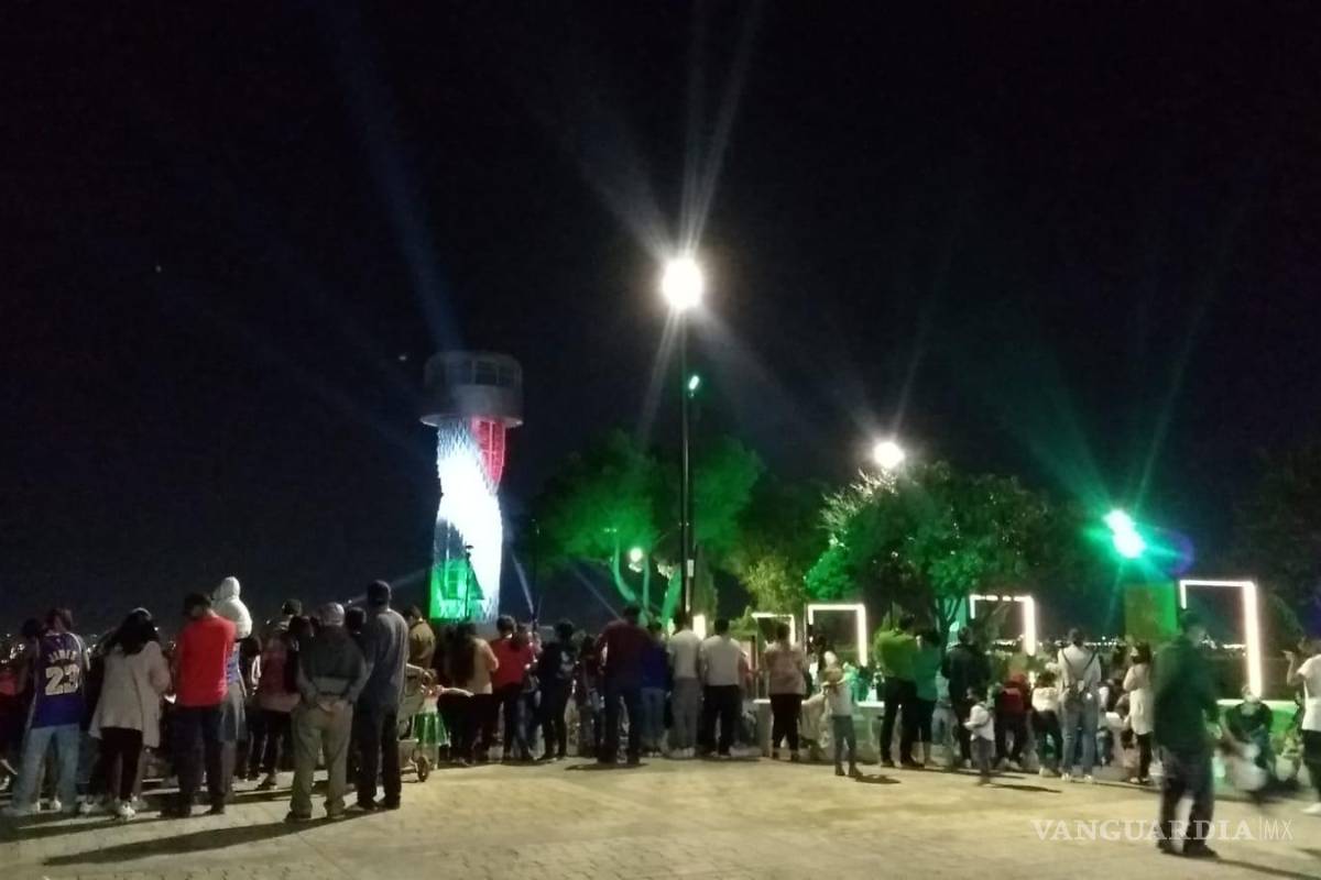 Miguel Riquelme da Grito de Independencia desde Saltillo