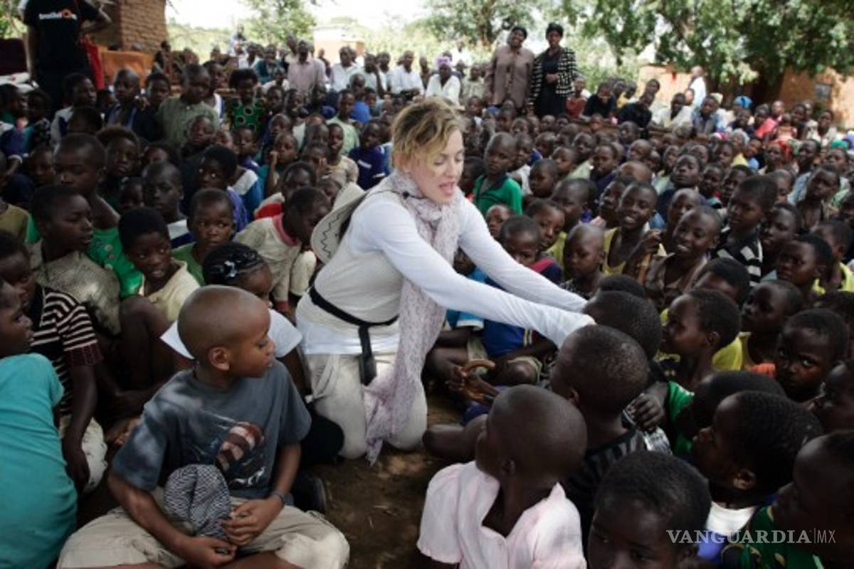 ¡Los rumores eran ciertos! Madonna adopta a gemelas de Malaui