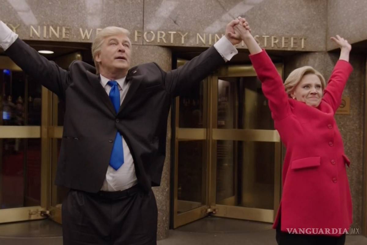 Se salen de personajes en la última parodia de Trump y Hillary