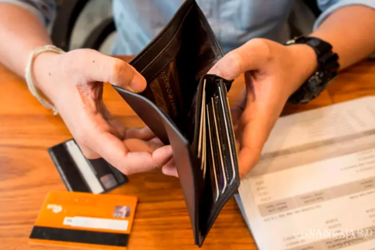 Población entre 31 y 40 años en México, la más endeudada