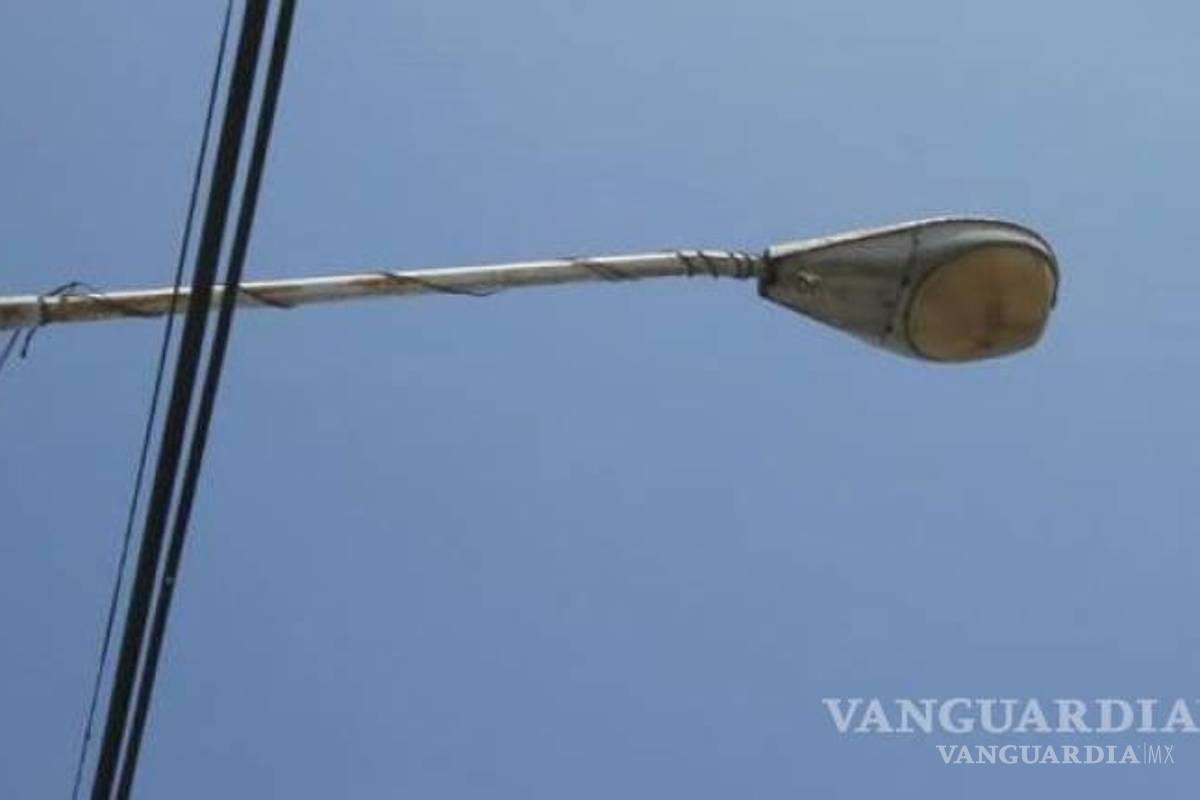 UAdeC, Arteaga, Parras y más de 20 municipios reutilizan luminarias ‘chatarra’ de Saltillo