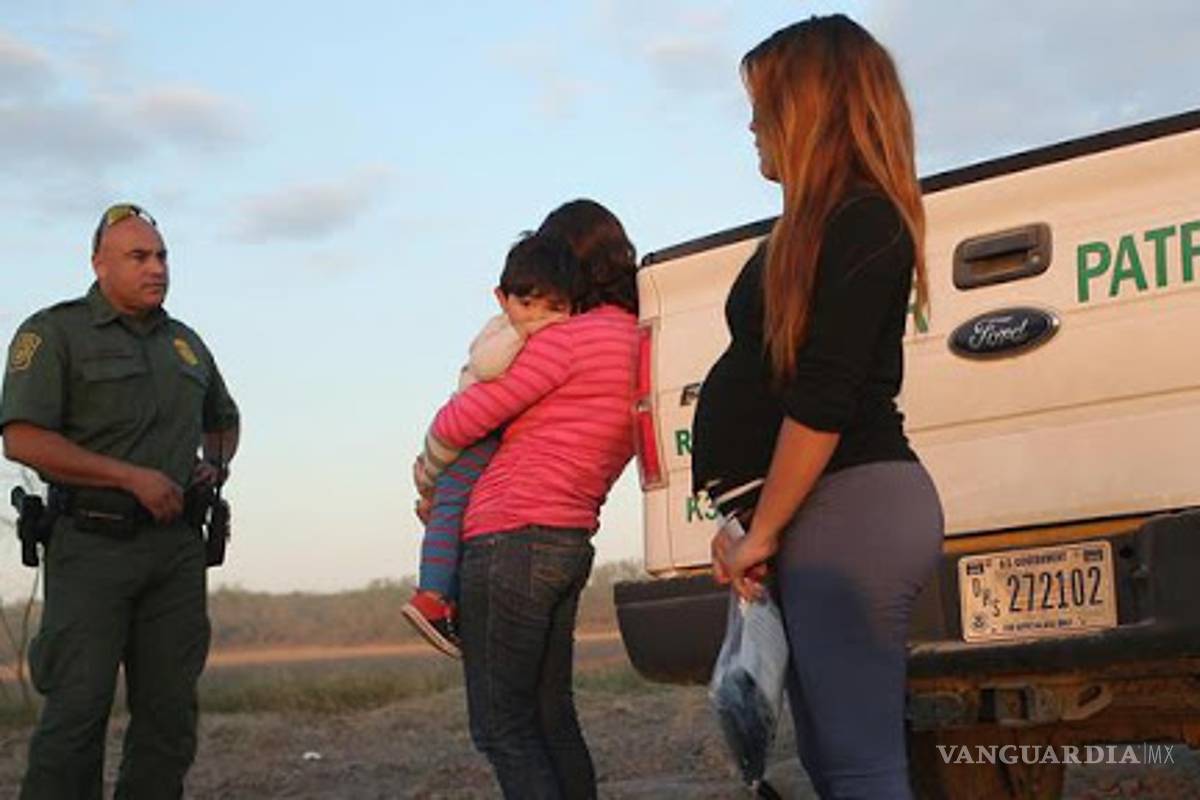 ICE deporta a migrantes para encubrir escándalo de esterilizaciones forzadas