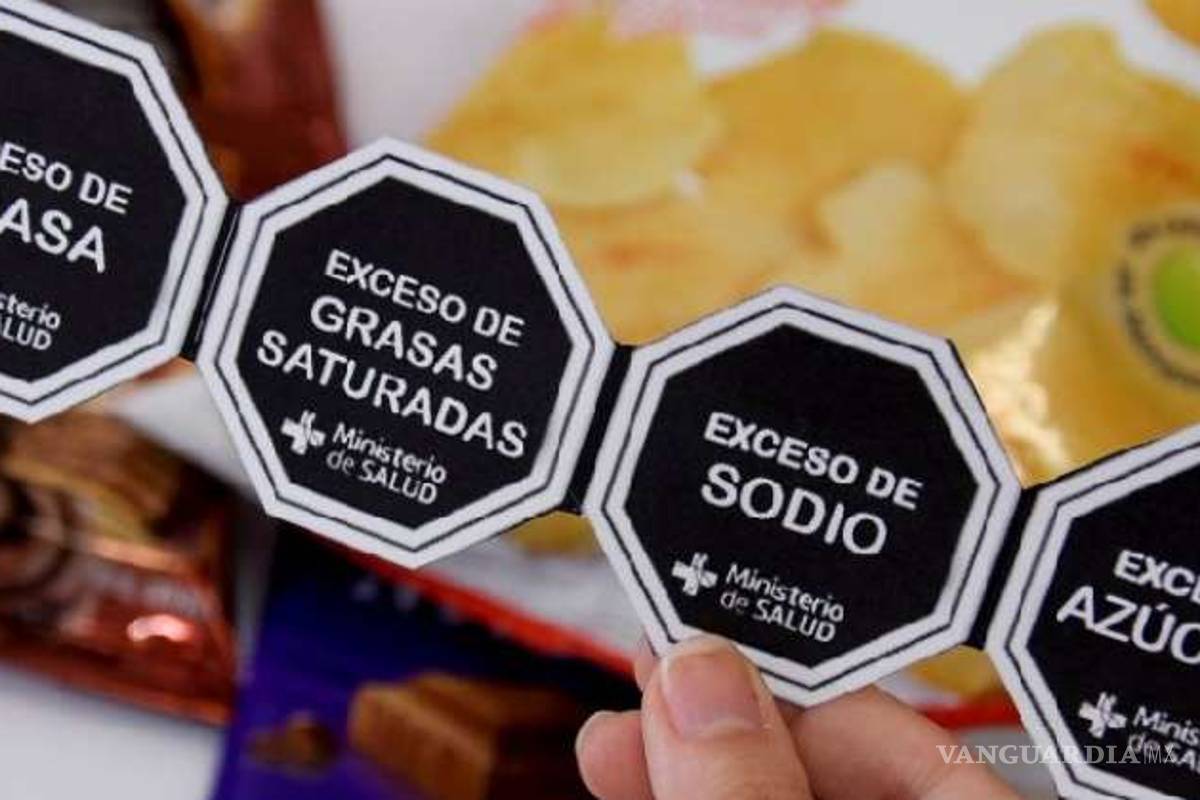 Sector privado busca evitar nuevo etiquetado de comida y bebidas chatarra