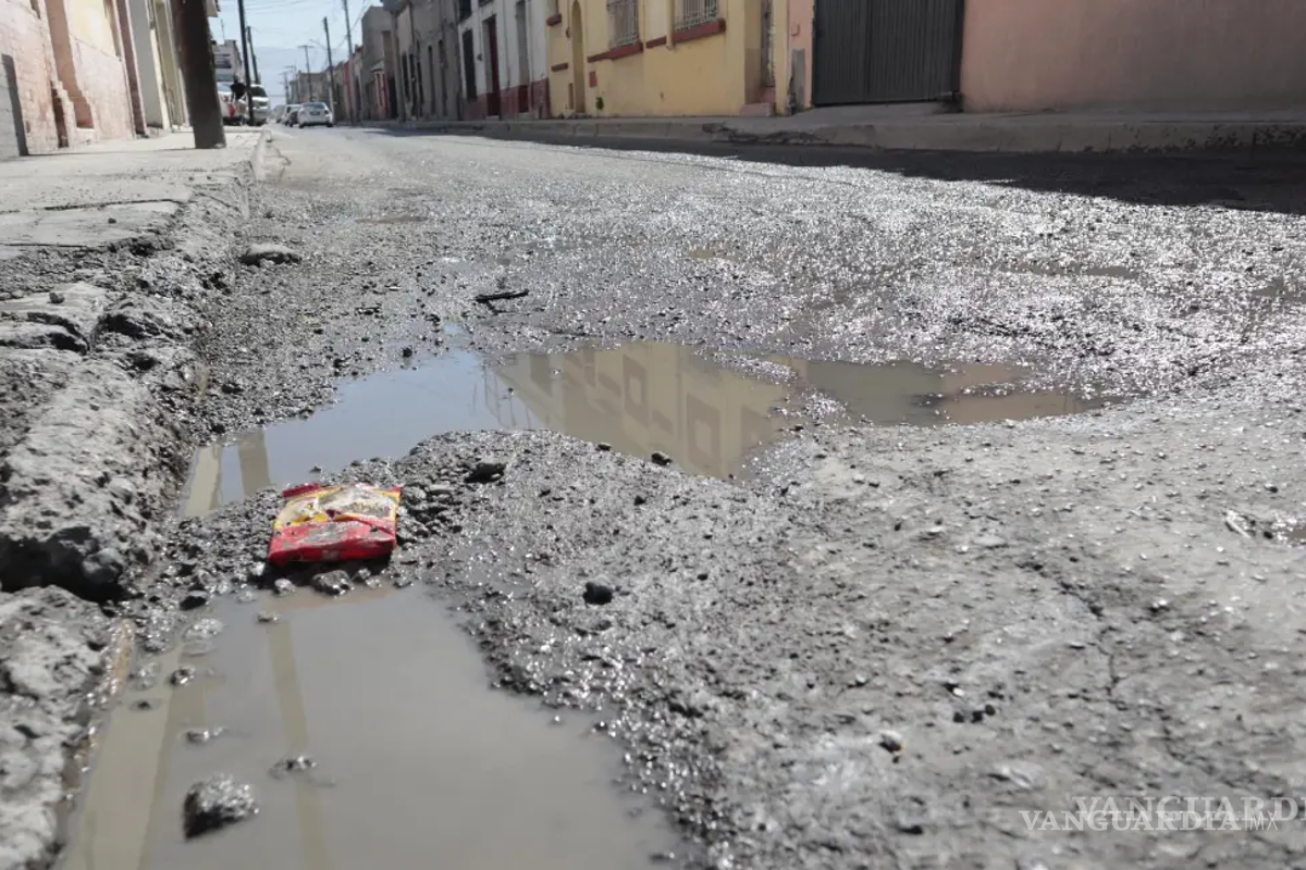 Denuncian vecinos de Allende abandono de servicios básicos mientras el alcalde promueve festivales