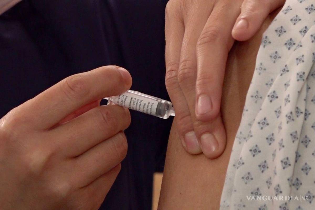 IMSS-Bienestar quita fondos al programa de vacunación