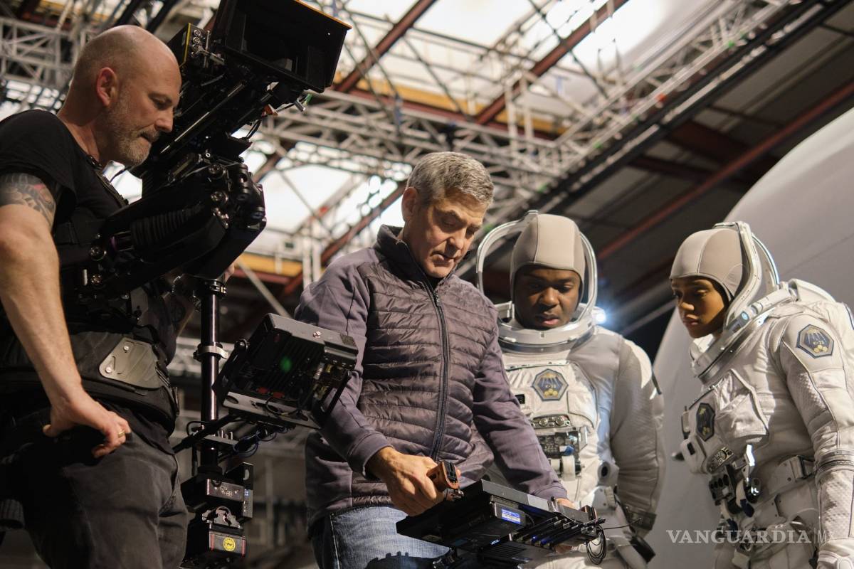 Netflix lanza tráiler de 'The Midnight Sky', la película de George Clooney