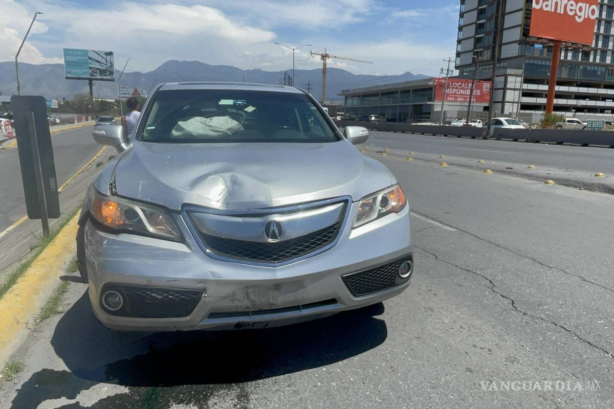 Saltillo: automovilista provoca choque por alcance en Nazario Ortíz