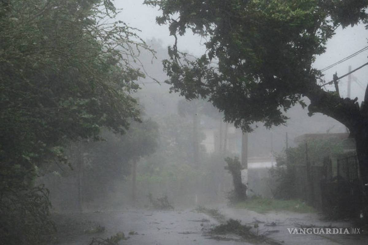Reanudan vuelos de rescate de P. Rico para ciudadanos de EU en San Martín