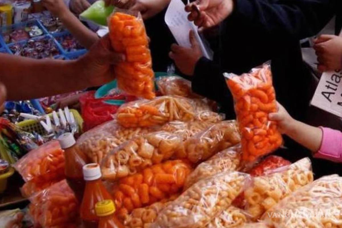 Cooperativas y comerciantes al exterior de escuelas deberán acatar nuevas normativas sobre comida chatarra: SEDU