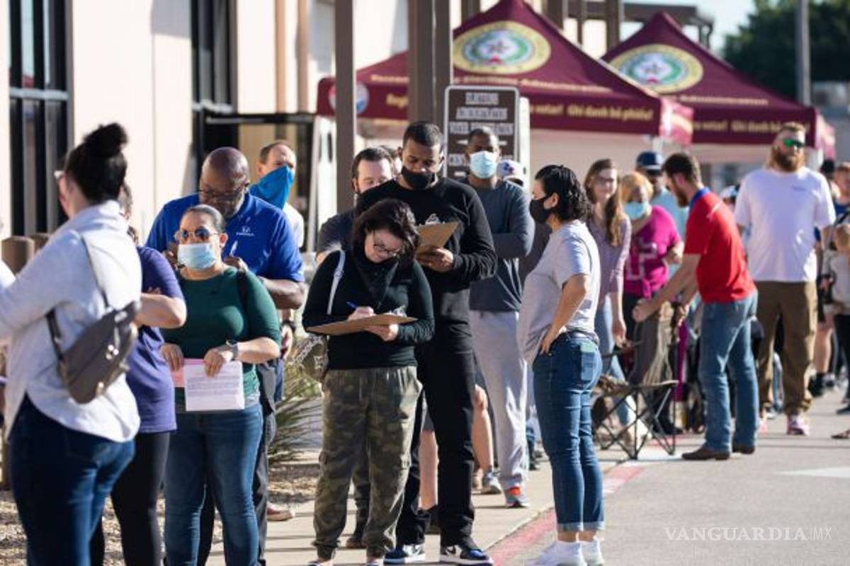 Países ricos tienen mil millones de vacunas más de las que necesitan