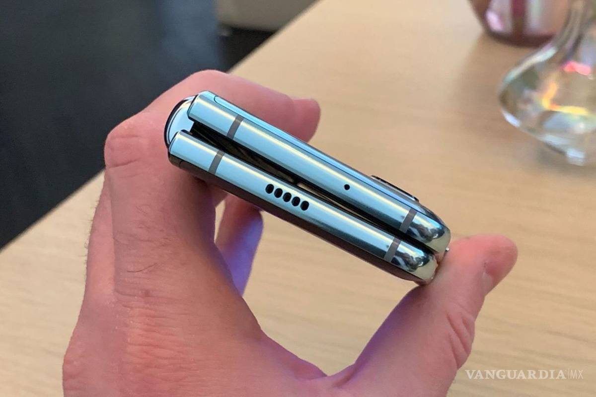 Samsung presenta su 1er smartphone plegable