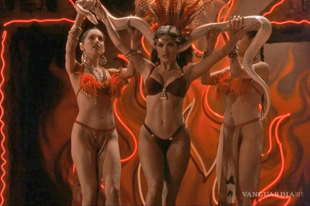 20 años del baile que convirtió a Salma Hayek en mito erótico: esta es la historia