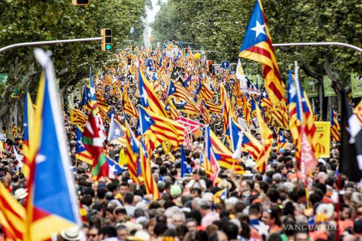 Miles marcharon en Barcelona a favor de la Independencia de Cataluña