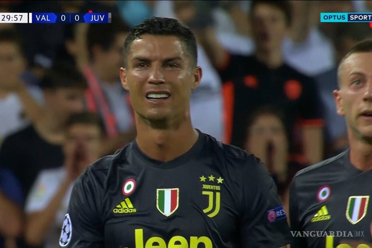Cristiano Ronaldo sale llorando por su expulsión con la Juventus en la Champions