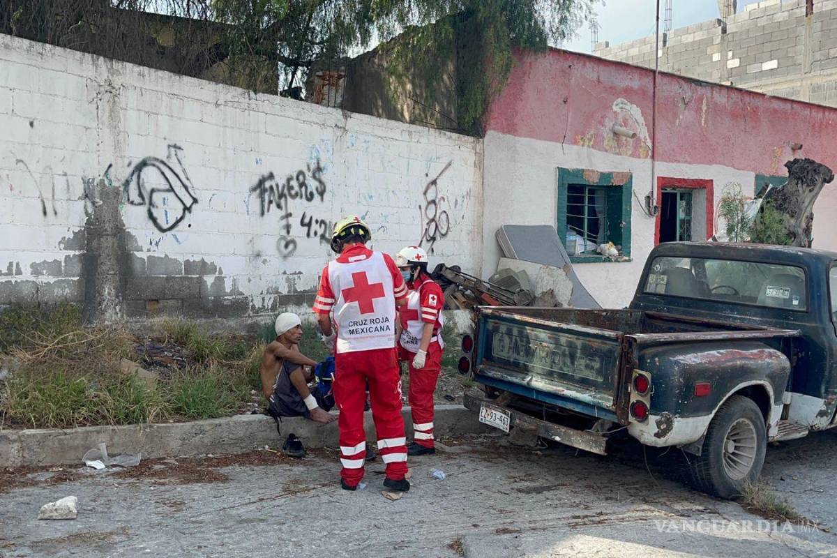 Golpea a su padre porque no lo dejó meter a su novia a la casa, en Saltillo