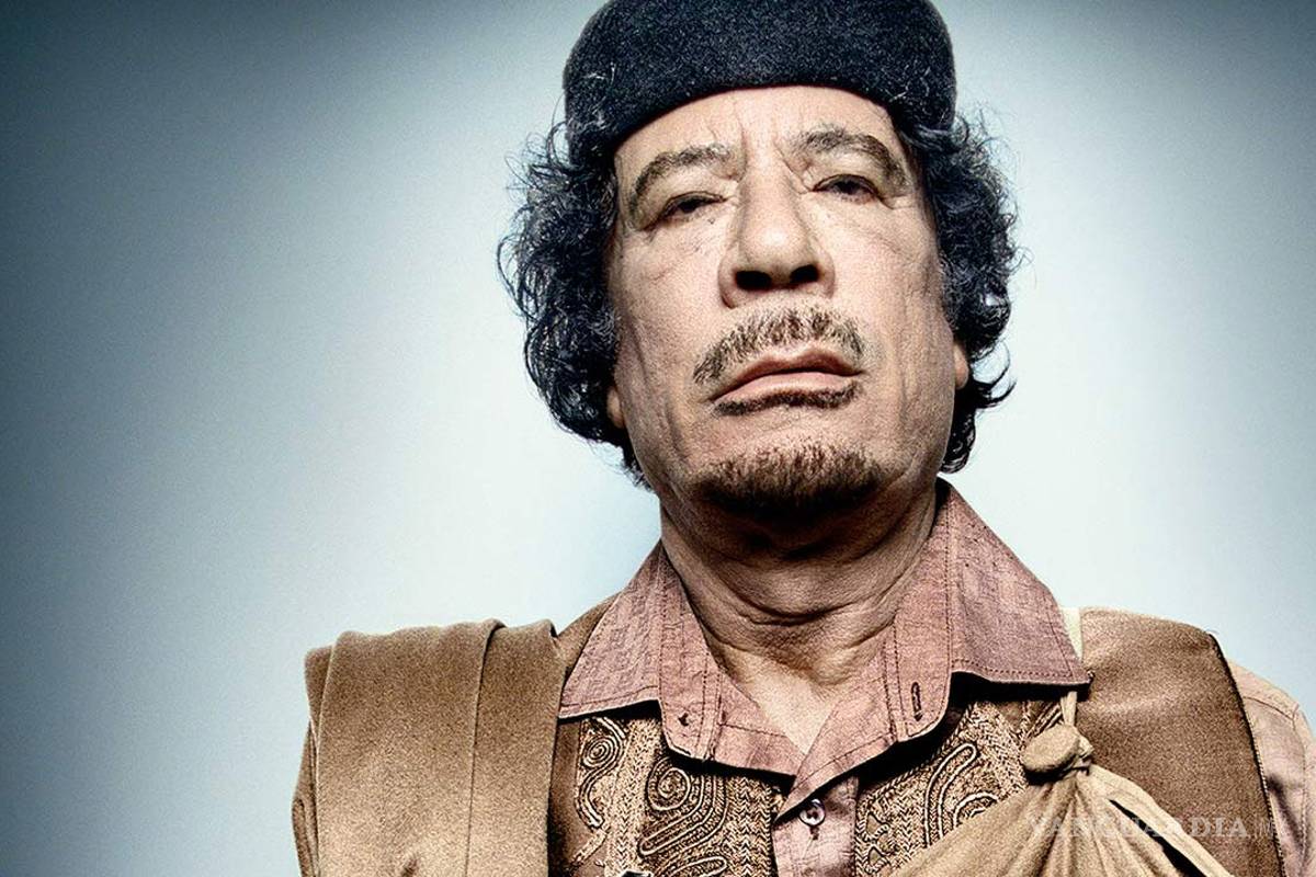 Revelan nuevas imágenes de la captura del dictador Khadafi