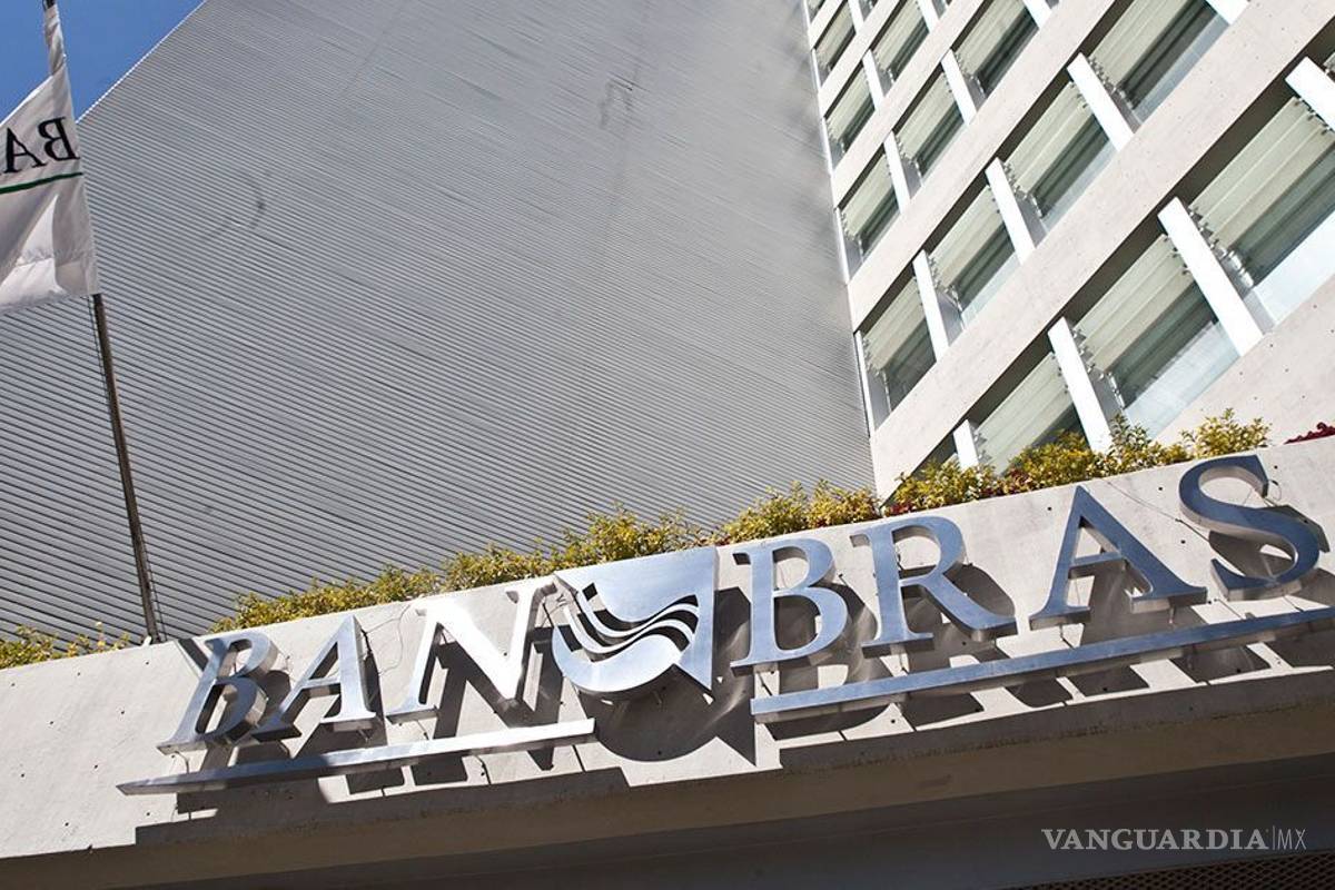 Por política de austeridad de AMLO, renuncian 111 mandos de Banobras y SHF