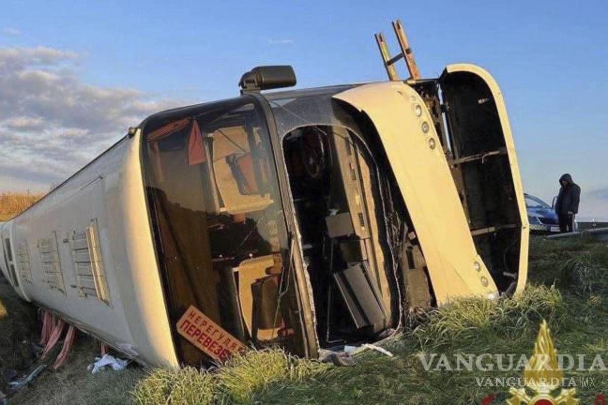 Vuelca autobús con refugiados de Ucrania en Roma: hay un muerto y 5 heridos