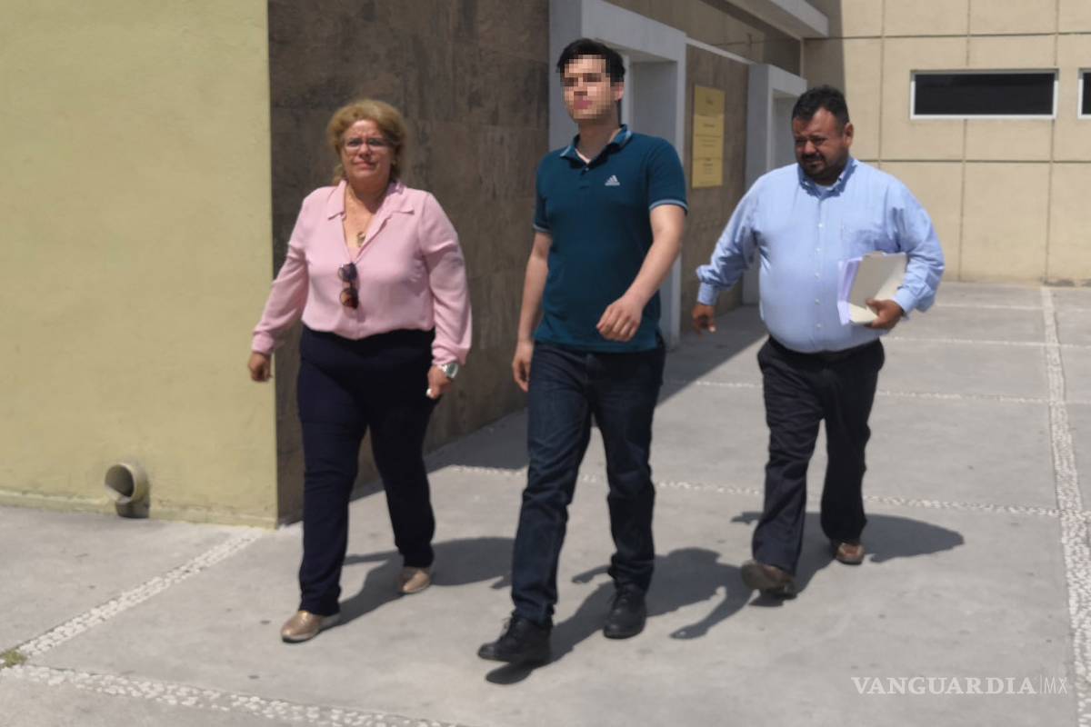 Se presenta ante el Juez estudiante de Monclova acusado de vender "packs"