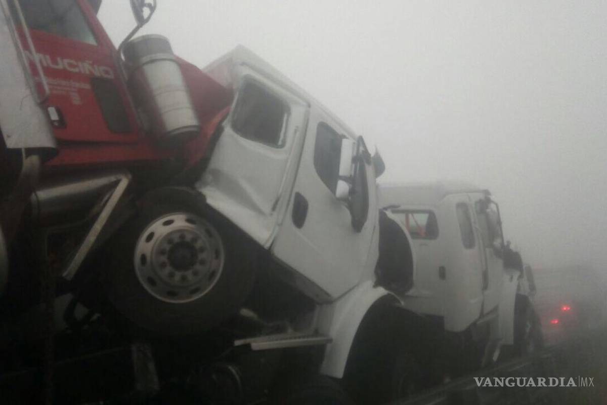 Carambola en autopista Saltillo-Monterrey por choque múltiple