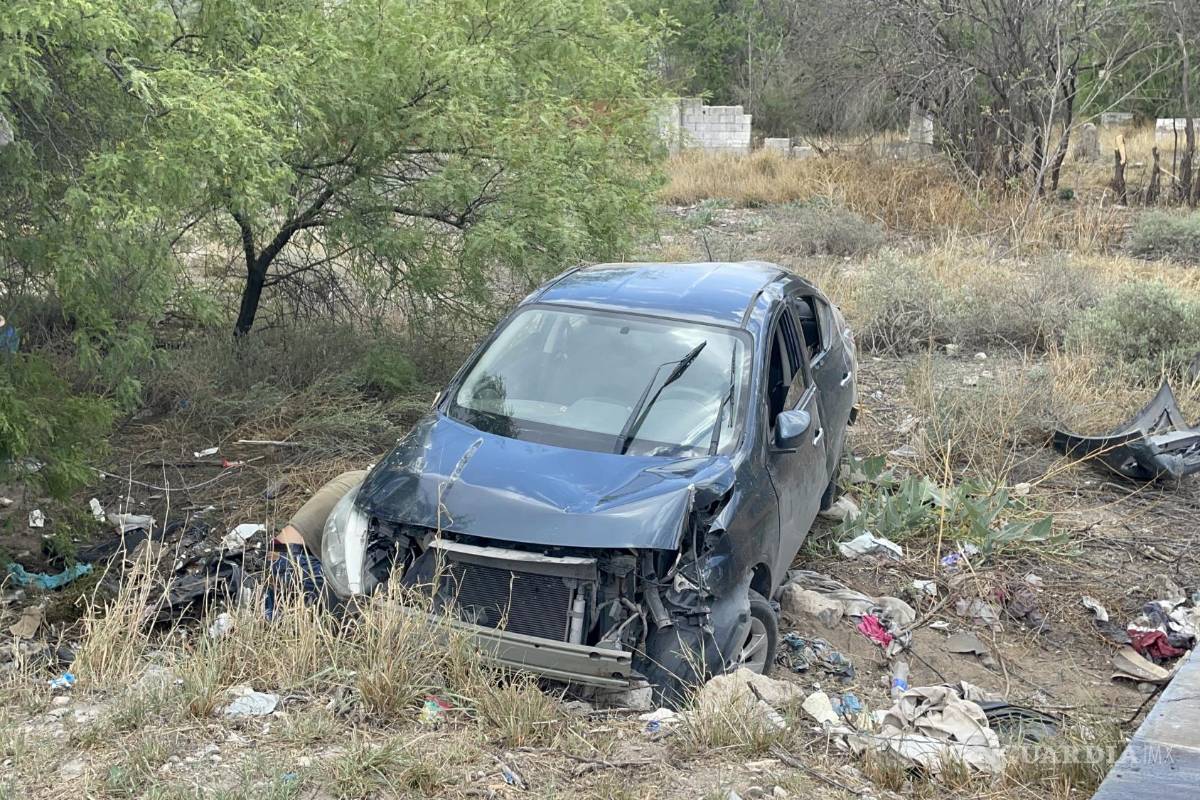 Saltillo: vuelca y deja a sus hijas lesionadas; detienen a conductor